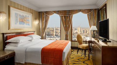 April Shia Umrah Package